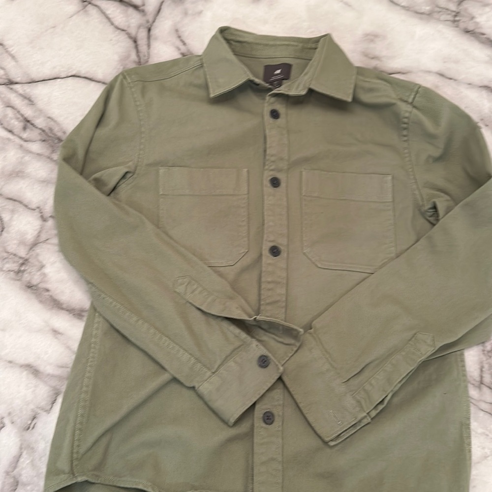 H and M Mens Green Overshirt.  Regular fit size small